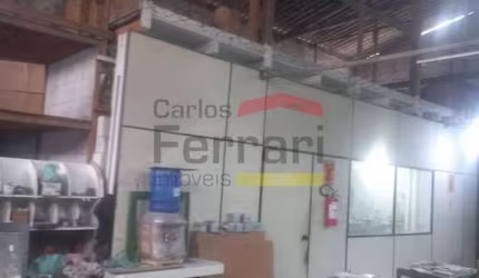 Galpão  250 m² na Vila Liviero
