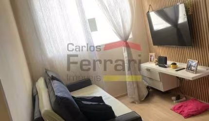 APARTAMENTO NA VILA SANTOS COM 2 DORMITÓRIOS