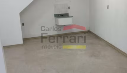Sobrado comercial na Júlio Buono com 7 salas e 4 banheiros