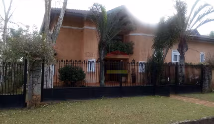 Mansão em Condomínio Fechado na Serra da Cantareira com 7000m²