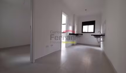 APARTAMENTO COM 2 DORMITÓRIOS BEM NO  MIOLO DE SANTANA.