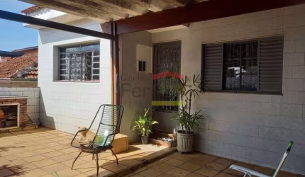 Terreno na Vila Medeiros, com 2 casas, ótimo para investidor, 2 vagas