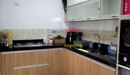 sobrado com 2 suites na Vila Isolina Mazzei