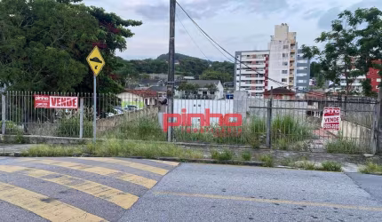 Terreno à venda, 911 m² por R$ 1.630.000 - Praia Comprida - São José/SC