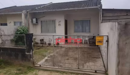 Casa com 2 dormitórios à venda, 58 m² por R$ 166.976,35 - Colégio Agrícola - Araquari/SC