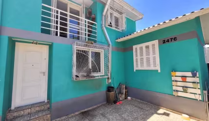 Casa com 2 quartos à venda no Pio X, Caxias do Sul  por R$ 450.000