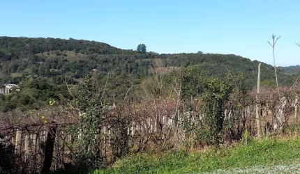 Chácara / sítio à venda no Kayser, Caxias do Sul  por R$ 1.225.000