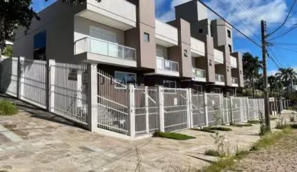 Casa com 3 quartos à venda no Santa Catarina, Caxias do Sul  por R$ 710.000
