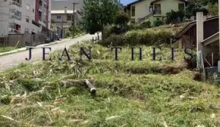 Terreno à venda na Nossa Senhora da Saúde, Caxias do Sul  por R$ 425.600