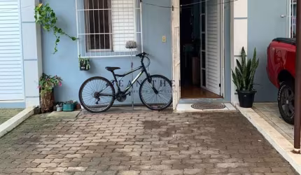 Casa com 2 quartos à venda na Ana Rech, Caxias do Sul  por R$ 192.000