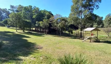 Chácara / sítio com 3 quartos à venda na Vila Cristina, Caxias do Sul  por R$ 545.000