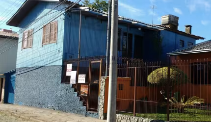 Casa com 4 quartos à venda na Bela Vista, Caxias do Sul  por R$ 297.872