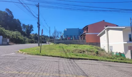 Terreno à venda no Esplanada, Caxias do Sul  por R$ 260.000