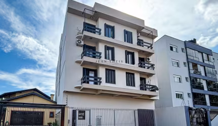 Apartamento com 3 quartos à venda no Vinhedos, Caxias do Sul  por R$ 370.000