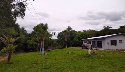 Chácara / sítio com 3 quartos à venda no Pedras Brancas, São Marcos  por R$ 450.000