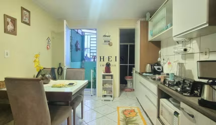 Casa com 2 quartos à venda na Cidade Nova, Caxias do Sul  por R$ 265.000