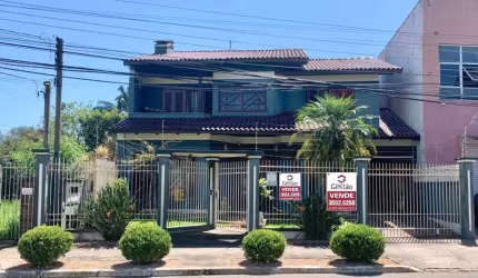 Belíssimo Sobrado c/ 4 Dormitórios (01 Suíte) no Bela Vista