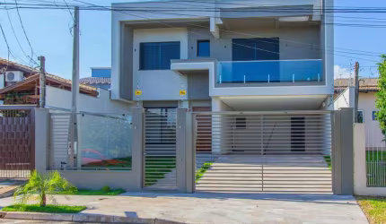 Sobrado com 3 suítes no bairro Moinhos de Vento em Canoas.