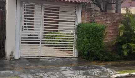 Casa à venda no bairro Nsra da graças / Canoas.