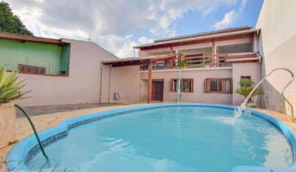 Casa com 5 Quartos e 3 banheiros à Venda