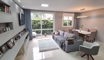 Vende Apartamento Garden de 3 dormitórios  transformado em 2 com living estendido decorado e mobiliado
