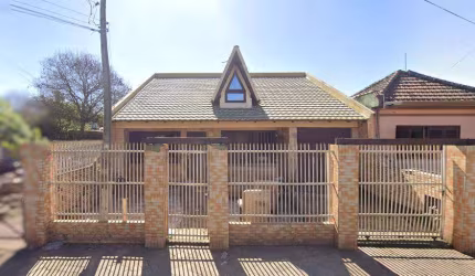 Casa com 03 Dormitórios para Alugar em Canoas, Rio Branco