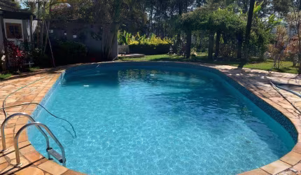Casa com 3 dormitórios à venda, 303 m² por R$ 980.000,00 - Campos de Atibaia - Atibaia/SP