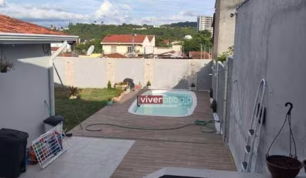 UMA CASA TOTALMENTE TÉRREA PARA VOCÊ!!! E AINDA COM UMA EDÍCULA NOS FUNDOS!! VENHA CONFERIR! BAIRRO ATIBAIA JARDIM!