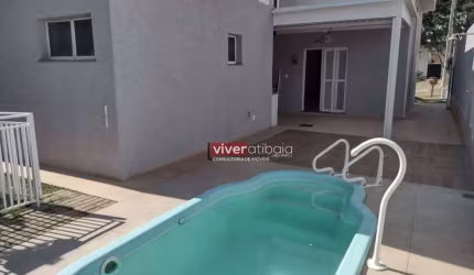 Casa Térrea à venda condomínio 3 dormitórios piscina Atibaia