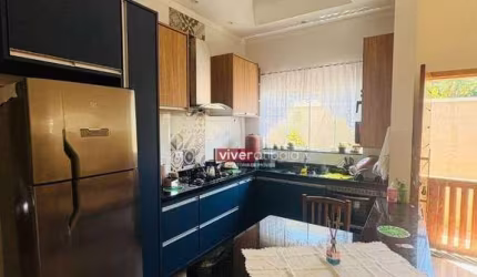 Casa com 3 dormitórios à venda, 90 m² por R$ 630.000,00 - Jardim Maristela - Atibaia/SP
