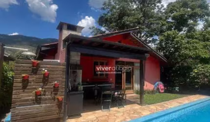 Casa com 2 dormitórios à venda, 94 m² por R$ 1.280.000 - Condomínio dentro da cidade!