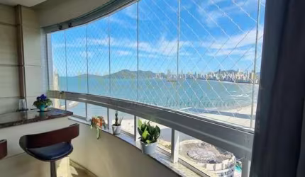 Apartamento para Locação Anual no bairro Centro em Balneário Camboriú, 3 quartos sendo 3 suítes, 3 vagas, Mobiliado, 185 m² de área total, 143 m² privativos,