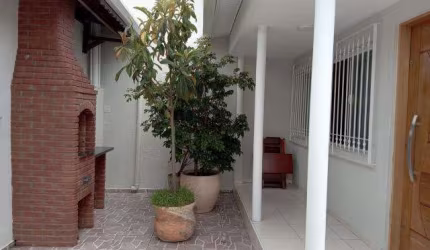 Casa para Venda em São Paulo, Jardim Macedônia, 2 dormitórios, 1 banheiro, 4 vagas