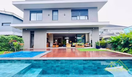 Casa com 4 dormitórios à venda, 390 m² por R$ 8.490.000,00 - Jurerê - Florianópolis/SC