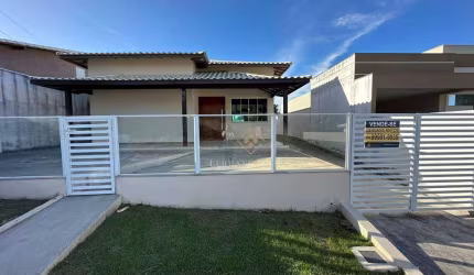 Casa com 3 dormitórios à venda, 115 m² por R$ 570.000 - Condomínio Solar dos Cantarinos - São Matheus - São Pedro da Aldeia/RJ