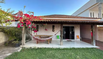 Casa com 2 dormitórios à venda, 114 m² por R$ 395.000,00 - Poço Fundo - São Pedro da Aldeia/RJ