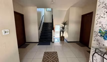 Apartamento com 2 dormitórios à venda, 75 m² por R$ 240.000,00 - Balneário São Pedro - São Pedro da Aldeia/RJ
