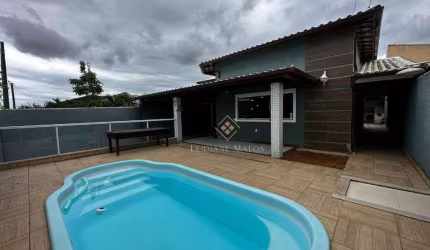 Casa com 3 dormitórios à venda no condomínio Solar dos Cantarinos, 120 m² por R$ 620.000 - São Matheus - São Pedro da Aldeia/RJ