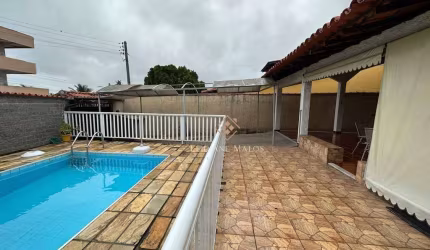 Casa à venda com 3 dormitórios (1 suíte) – Piscina, churrasqueira e canil – R$ 420.000 – Vila Nova, Iguaba Grande/RJ