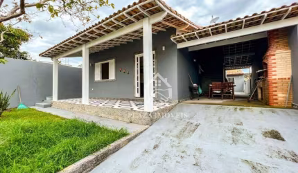 Casa com 3 dormitórios para alugar, 140 m² por R$ 3.300,00/mês - Nova São Pedro - São Pedro da Aldeia/RJ