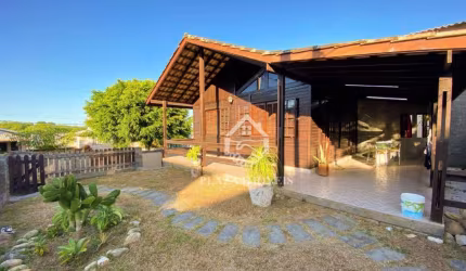 Casa com 5 dormitórios à venda, 164 m² por R$ 370.000 - Cond. Portal das Flores - Balneário São Pedro - São Pedro da Aldeia/RJ