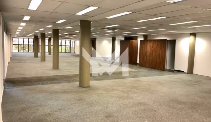 Prédio Comercial Disponível para Locação na Av Braz Leme