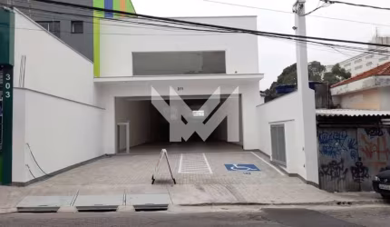 SALÃO COMERCIAL DE 250m² PARA LOCAÇÃO NA VILA MAZZEI
