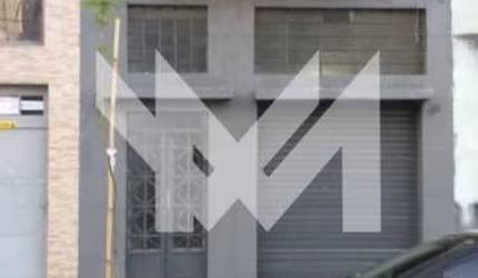 CASA NA RUA JARAGUA COM SALÃO GRANDE