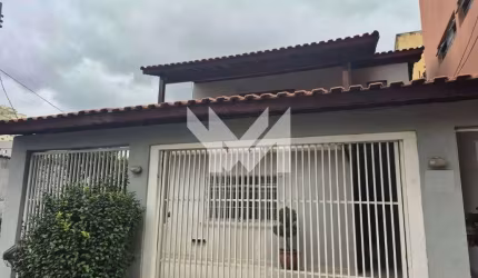 SOBRADO DE 142m² COM 3 QUARTOS SENDO 1 SUÍTE E 2 VAGAS NA VILA MAZZEI