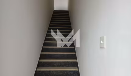 Casa Assobradada para Locação ? Vila Ede