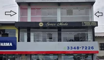 Sala comercial para alugar na Rua Guaçuí, 5535, Sítio Cercado, Curitiba, 130 m2 por R$ 2.000