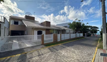 Casa - Porto Belo SC