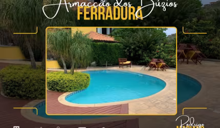 VENDO MARAVILHOSA CASA COM 4 DORMITÓRIOS EM FERRADURA EM BUZIOS