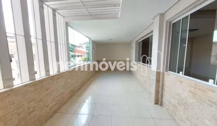 Linda e Ampla Casa Duplex Oportunidade Única